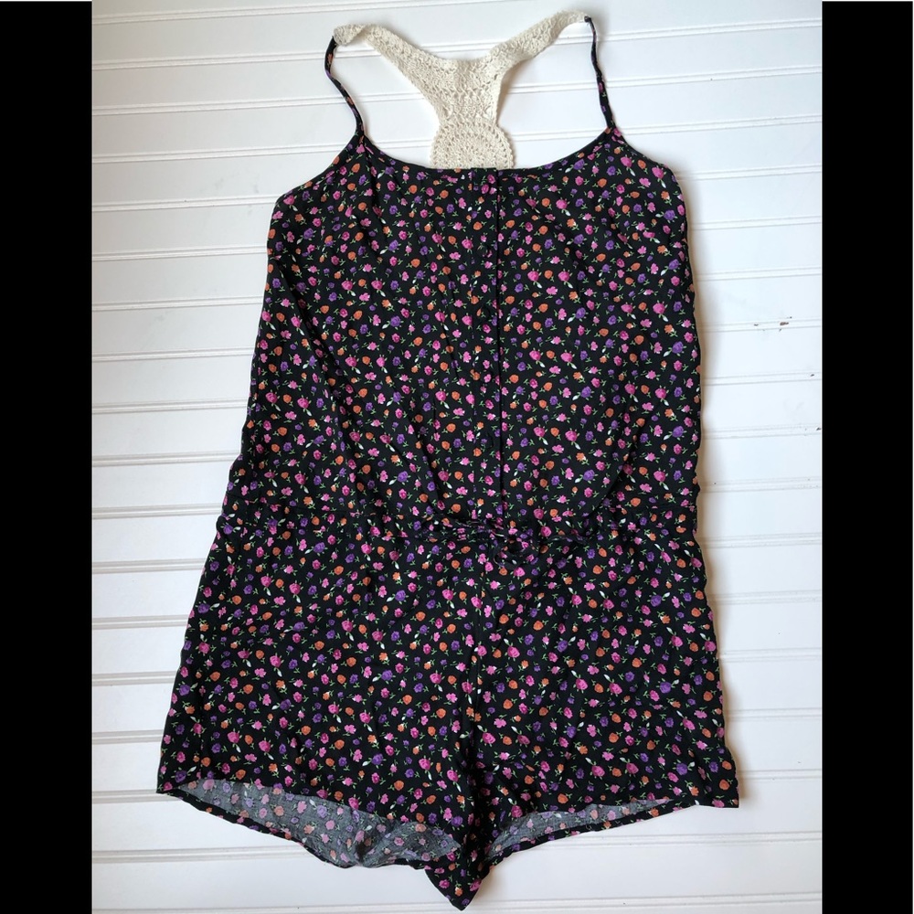Mudd floral print Romper